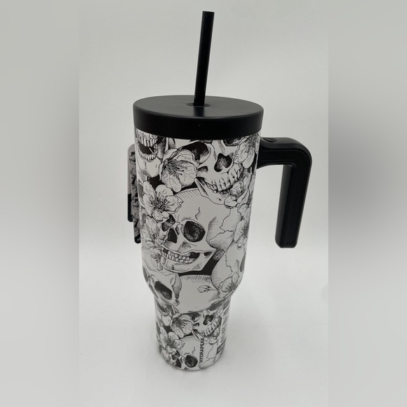 Hydrapeak 💀 Skull Black and White Insulated Tumbler - Picture 1 of 7